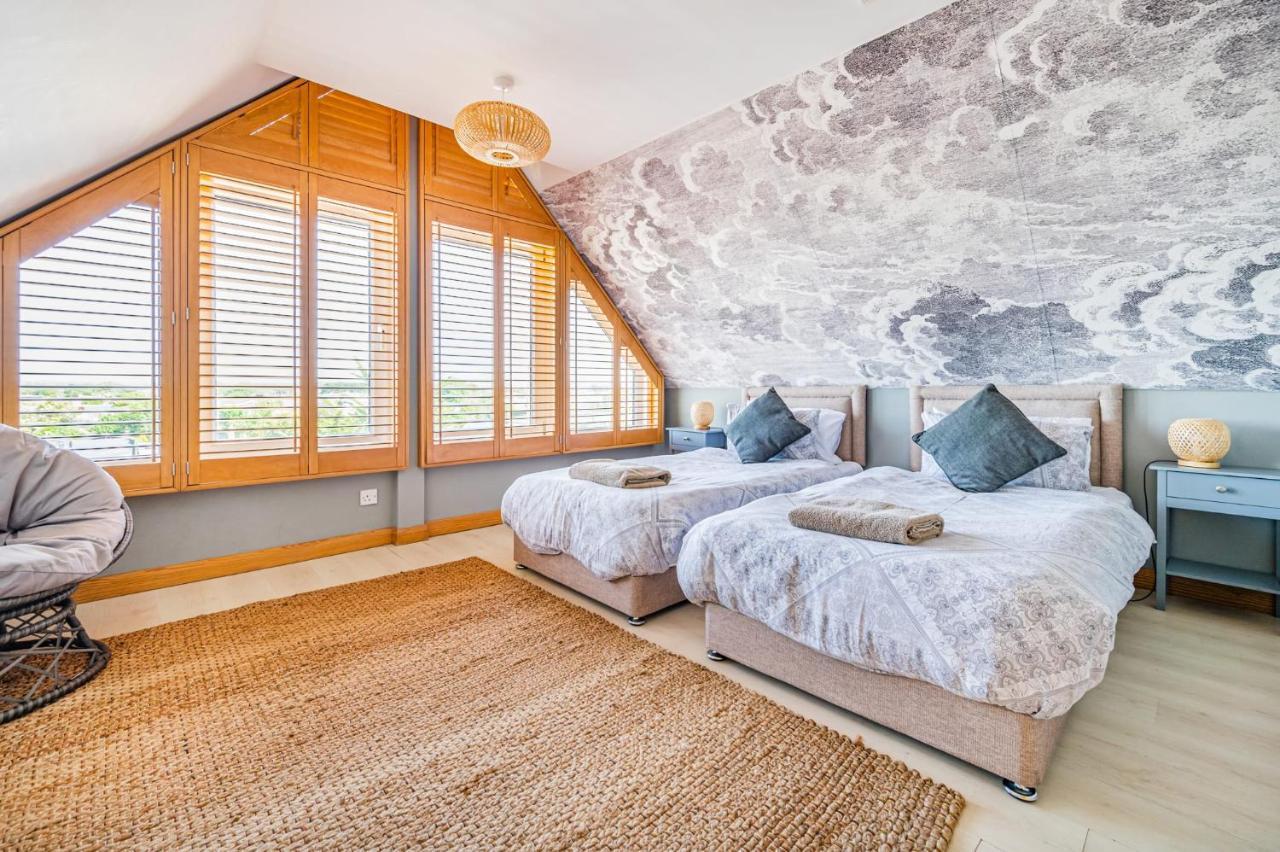 Pebble Paradise Beachfront Family Getaway Pevensey Exterior foto
