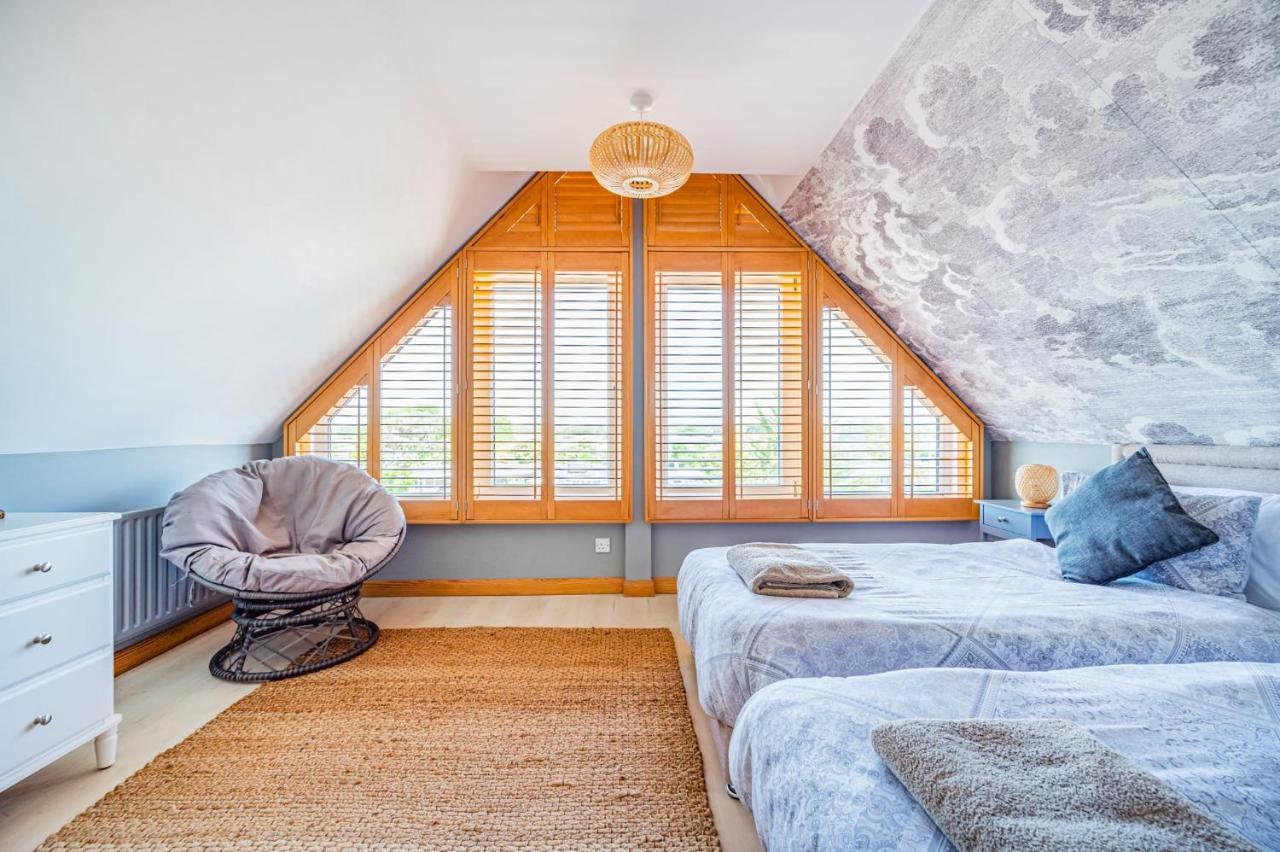 Pebble Paradise Beachfront Family Getaway Pevensey Exterior foto