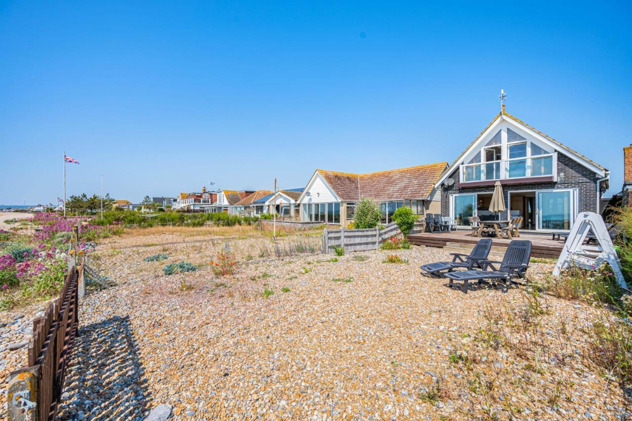 Pebble Paradise Beachfront Family Getaway Pevensey Exterior foto