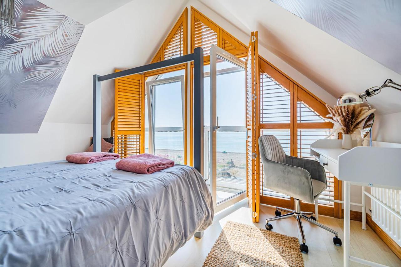 Pebble Paradise Beachfront Family Getaway Pevensey Exterior foto