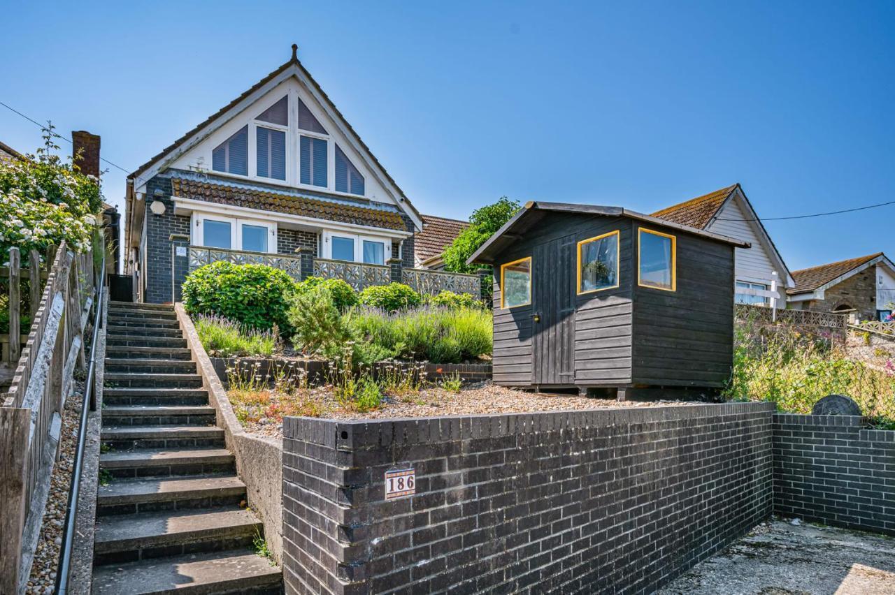 Pebble Paradise Beachfront Family Getaway Pevensey Exterior foto